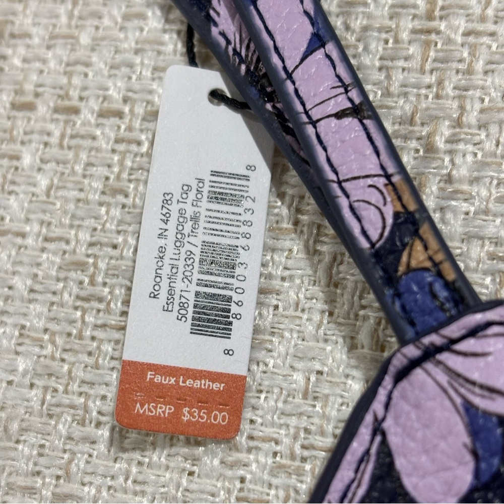 Vera Bradley Travel Set- luggage tag & passport cover - Picture 3 of 5